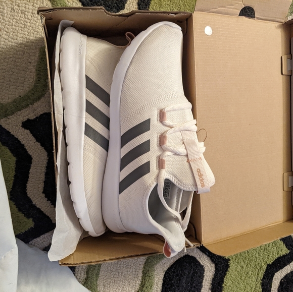 Woman's Adidas Cloudfoam Pure 2.0 Shoes - Picture 3 of 4